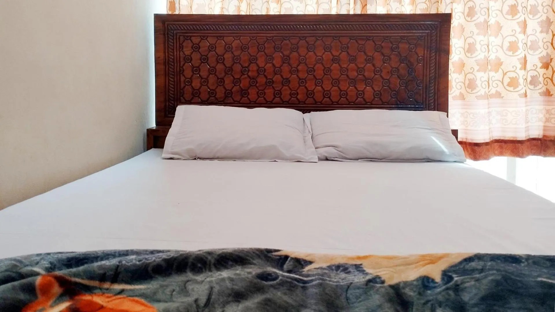 ***  Hotel Labbaik-3 Shyamoli Branch ダッカ バングラデシュ